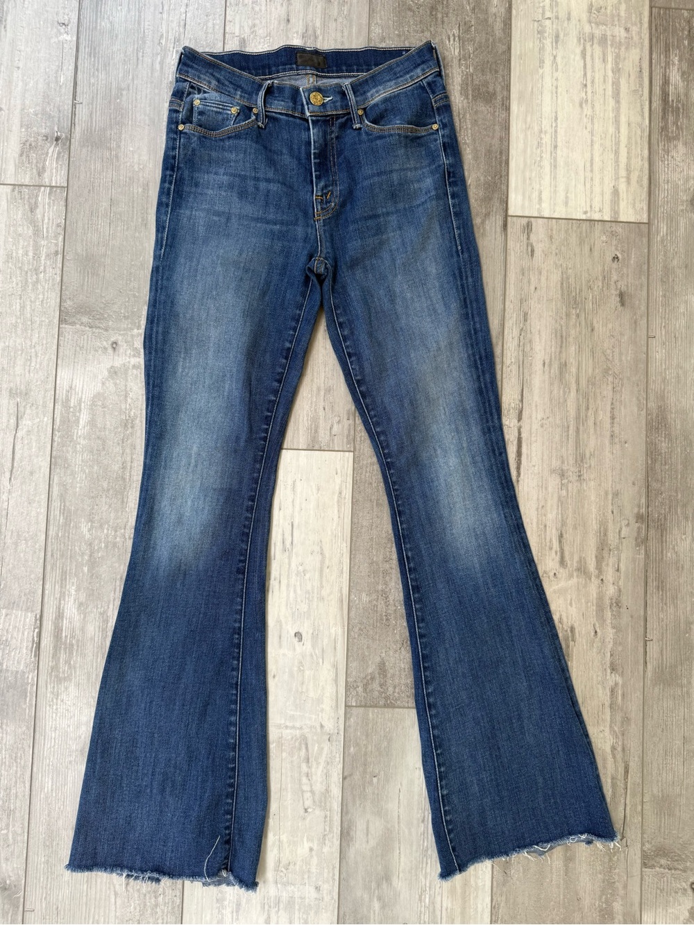 MOTHER The Weekender Fray Not Rough Enough Jeans Size 25 Kick Flare